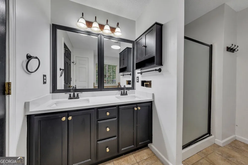 6484 Victory DR Acworth, GA 30102