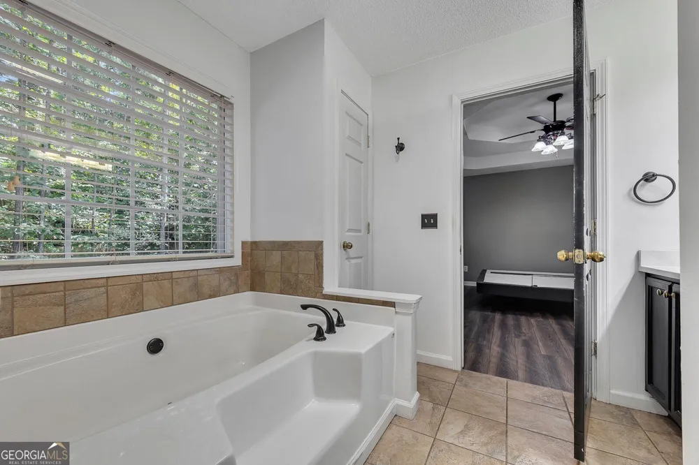 6484 Victory DR Acworth, GA 30102