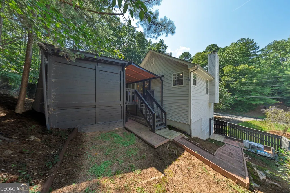6484 Victory DR Acworth, GA 30102