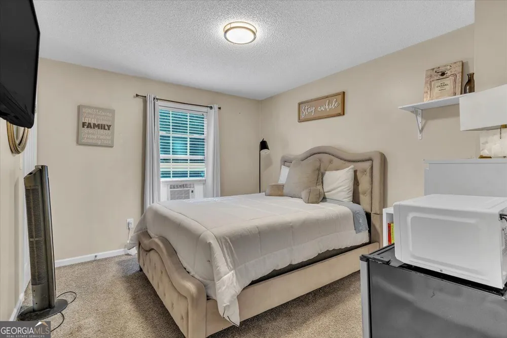 321 Four Oaks DR Powder Springs, GA 30127