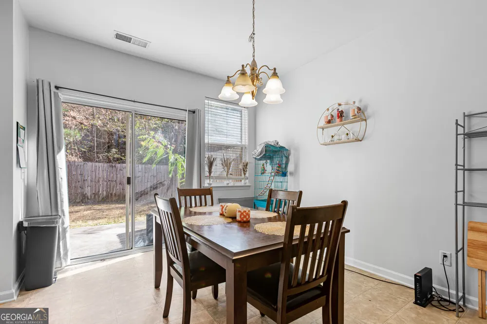 174 Ellis DR Conyers, GA 30012