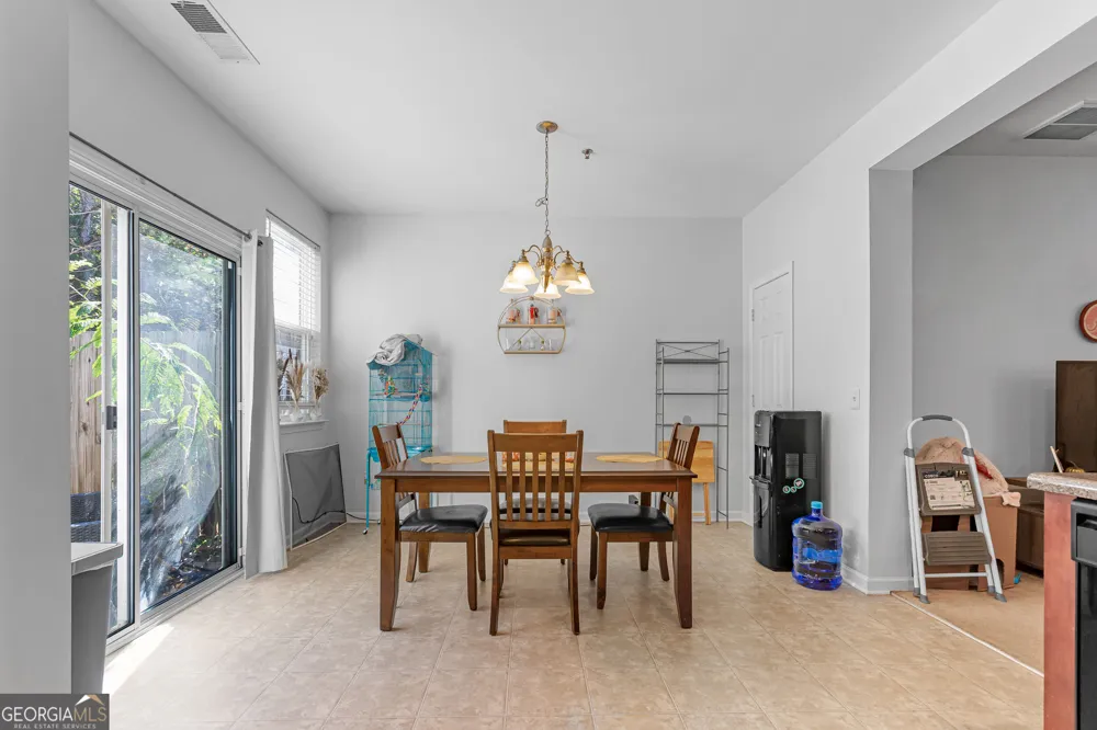 174 Ellis DR Conyers, GA 30012