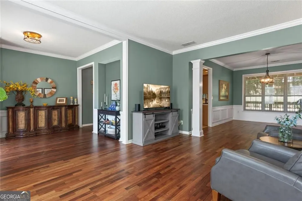 1335 Lyndhurst Way Roswell, GA 30075