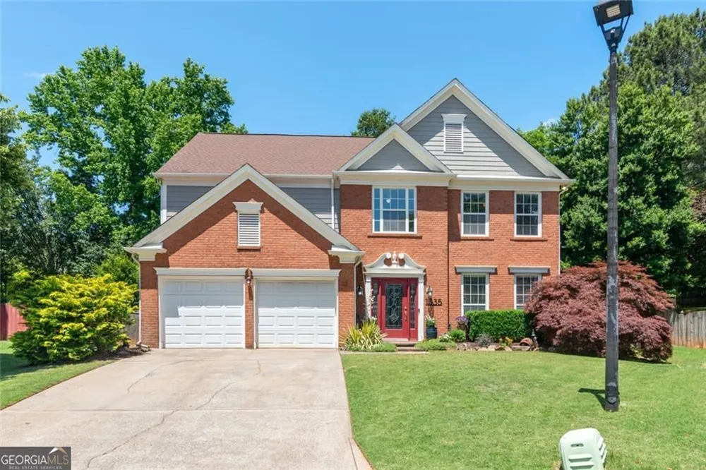 1335 Lyndhurst Way Roswell, GA 30075