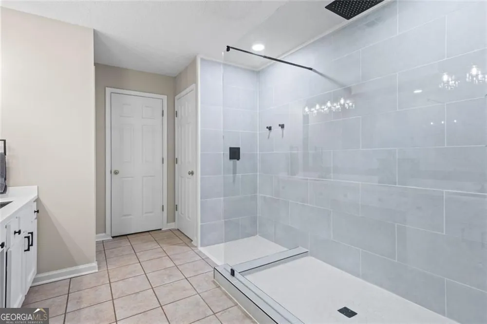 1335 Lyndhurst Way Roswell, GA 30075