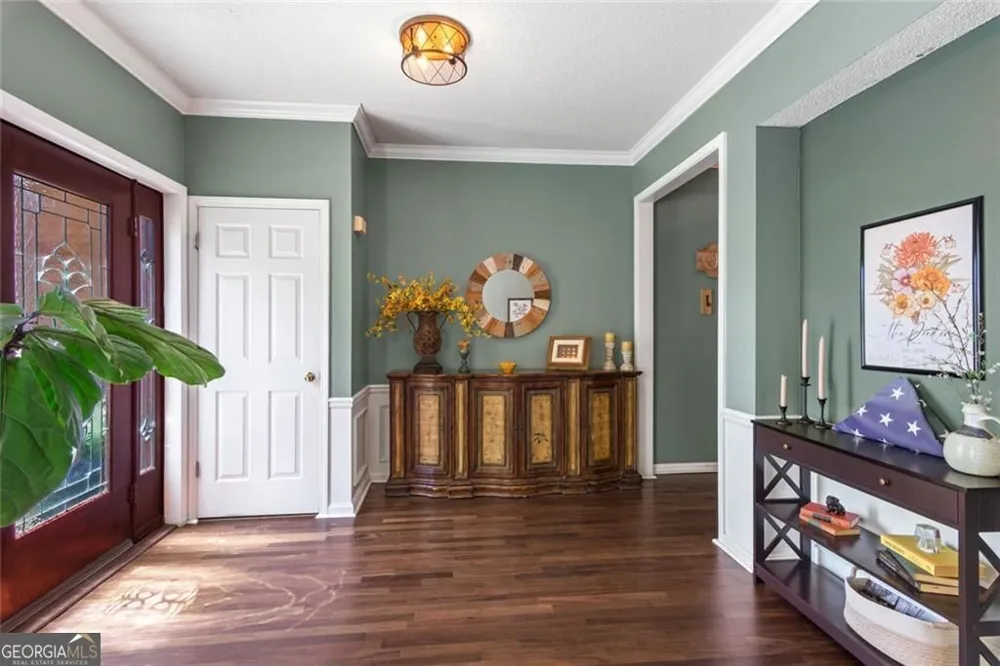 1335 Lyndhurst Way Roswell, GA 30075