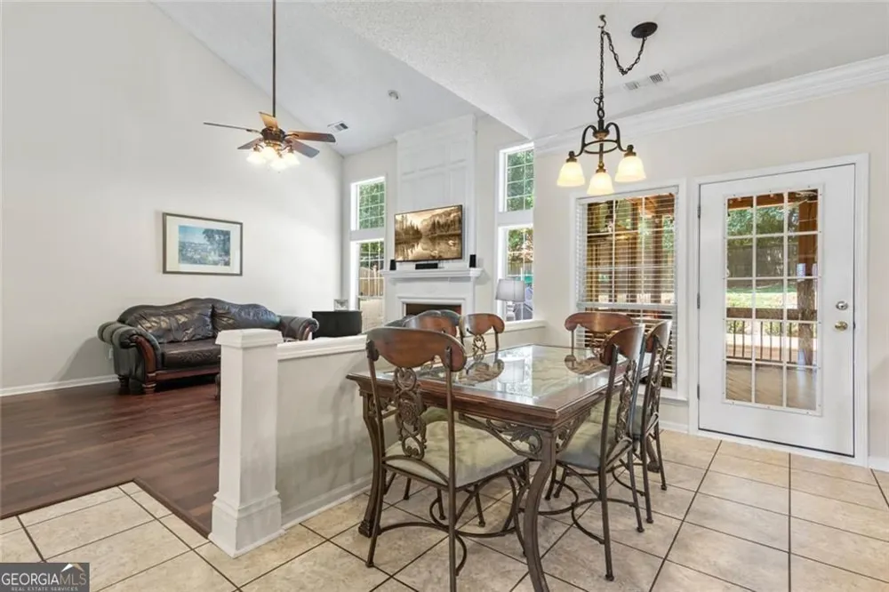 1335 Lyndhurst Way Roswell, GA 30075
