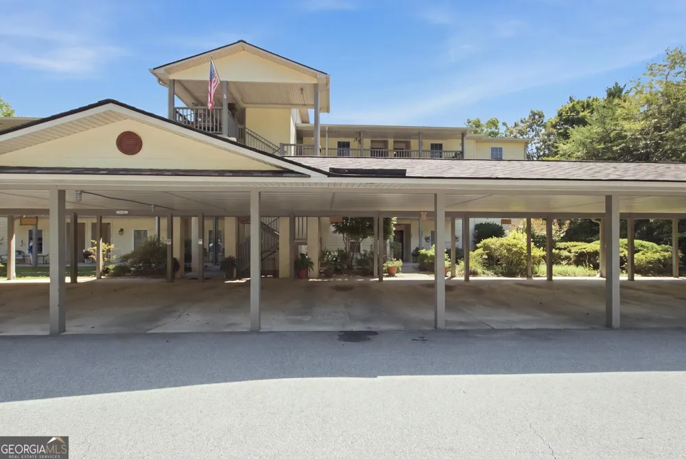 300 Ginger Creek #307 Clayton, GA 30525