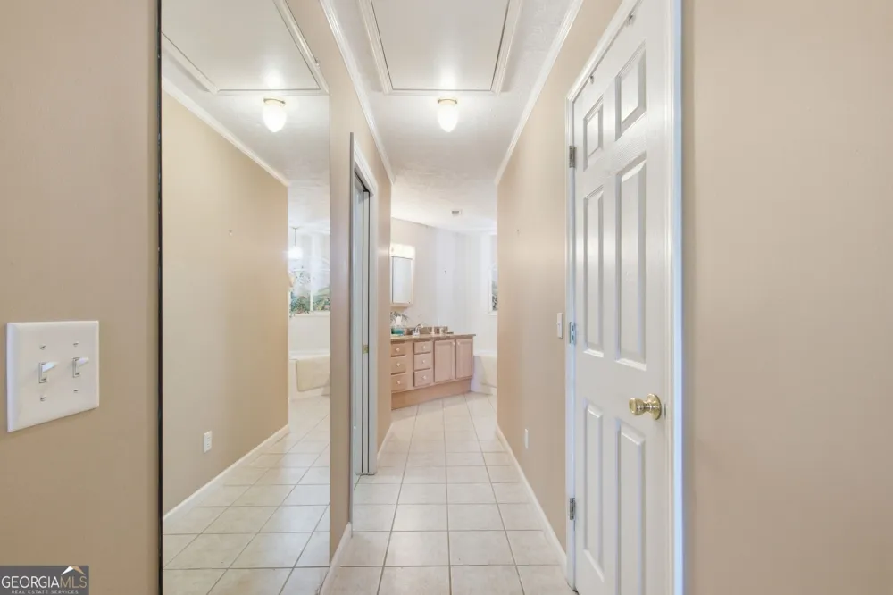 300 Ginger Creek #307 Clayton, GA 30525
