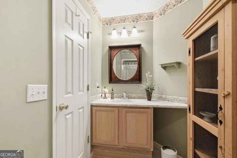 300 Ginger Creek #307 Clayton, GA 30525