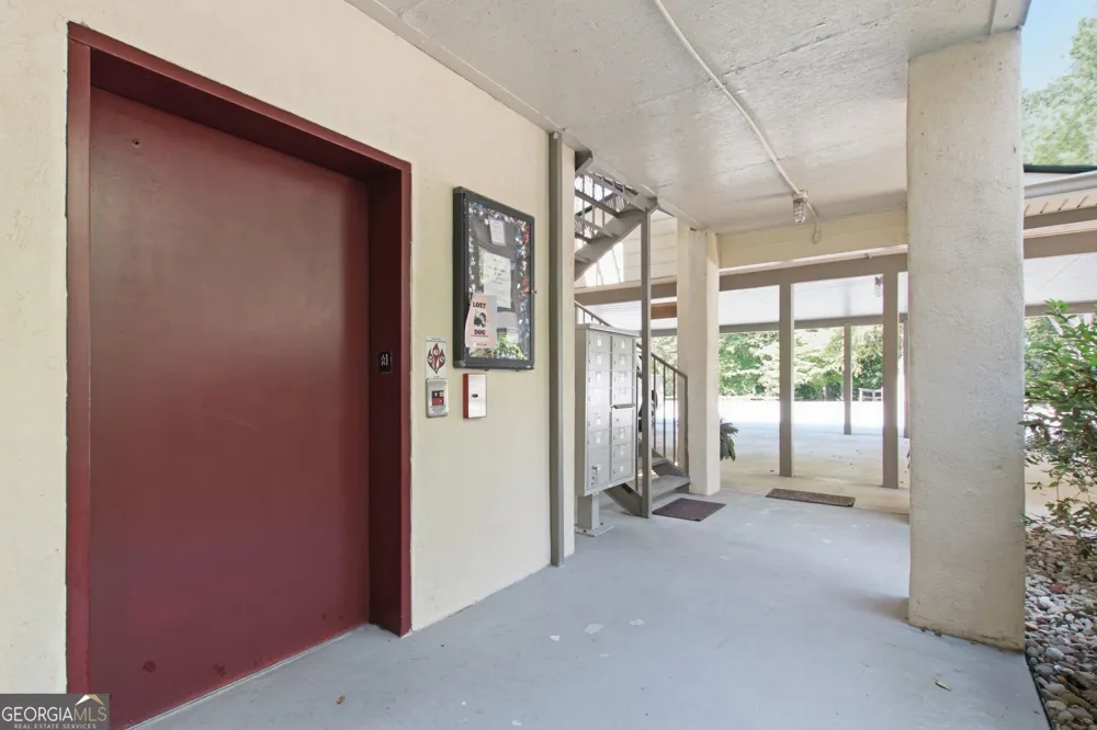 300 Ginger Creek #307 Clayton, GA 30525
