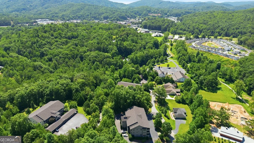 300 Ginger Creek #307 Clayton, GA 30525