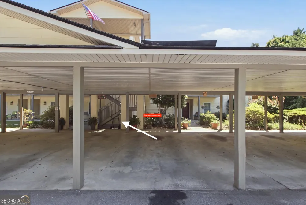 300 Ginger Creek #307 Clayton, GA 30525