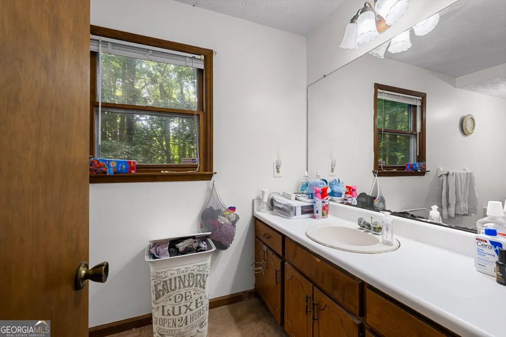 9330 Hidden Hollow TRL Jonesboro, GA 30236