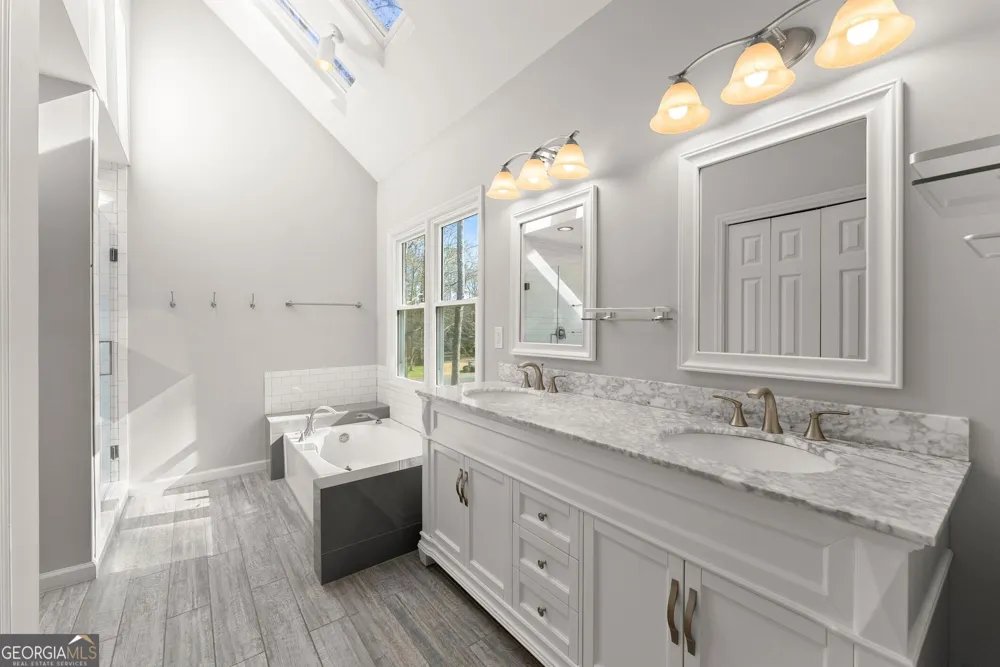 2160 Robin Hood TRL Cumming, GA 30040
