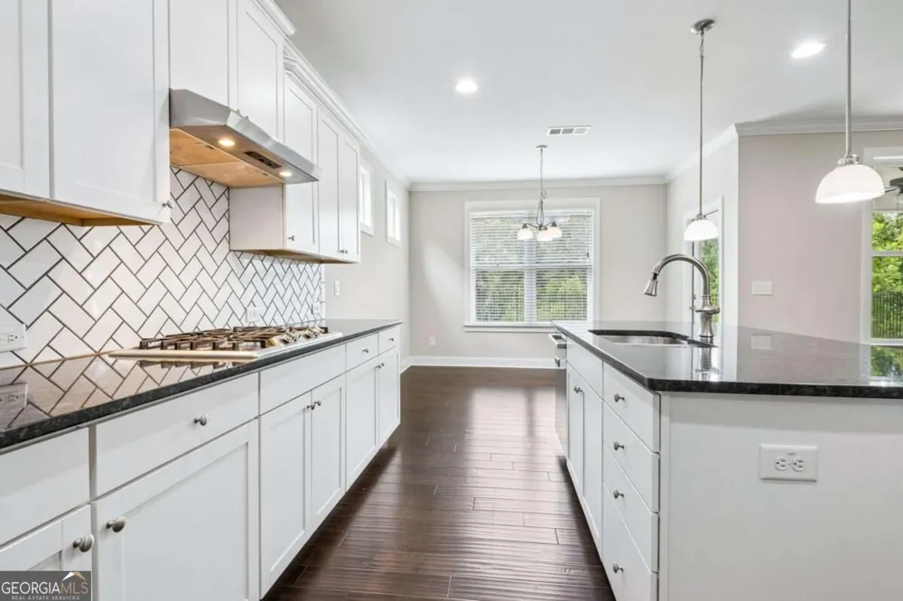 7110 Sailaway DR Flowery Branch, GA 30542