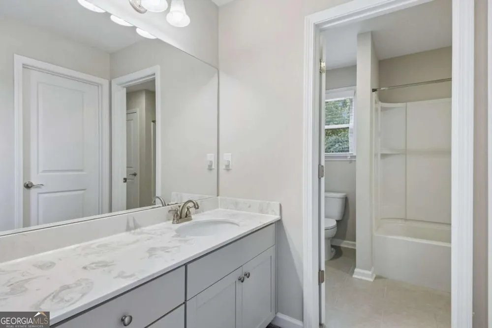 7110 Sailaway DR Flowery Branch, GA 30542