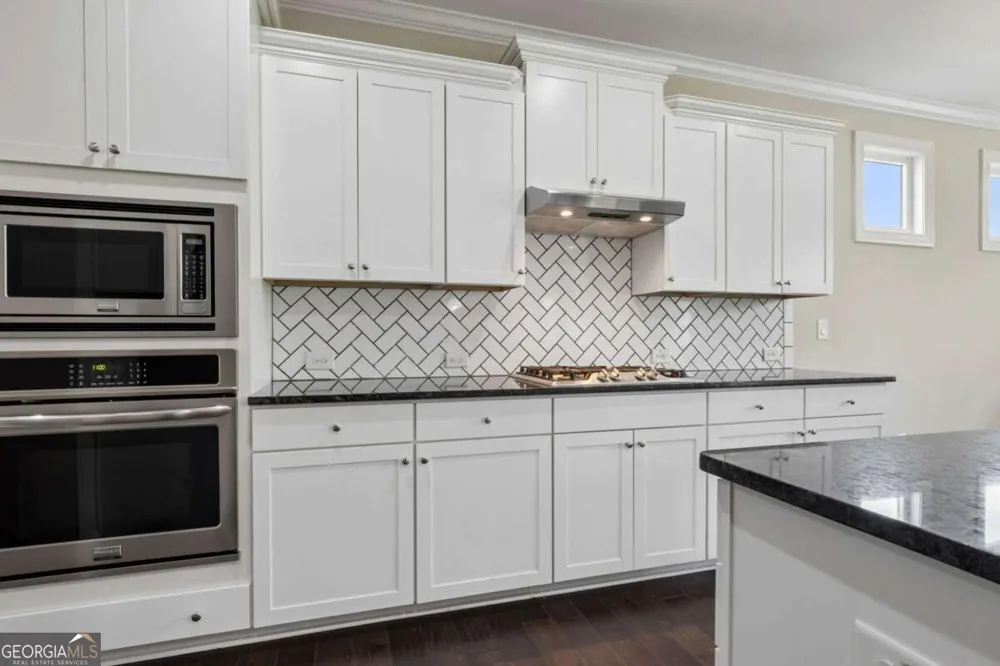 7110 Sailaway DR Flowery Branch, GA 30542