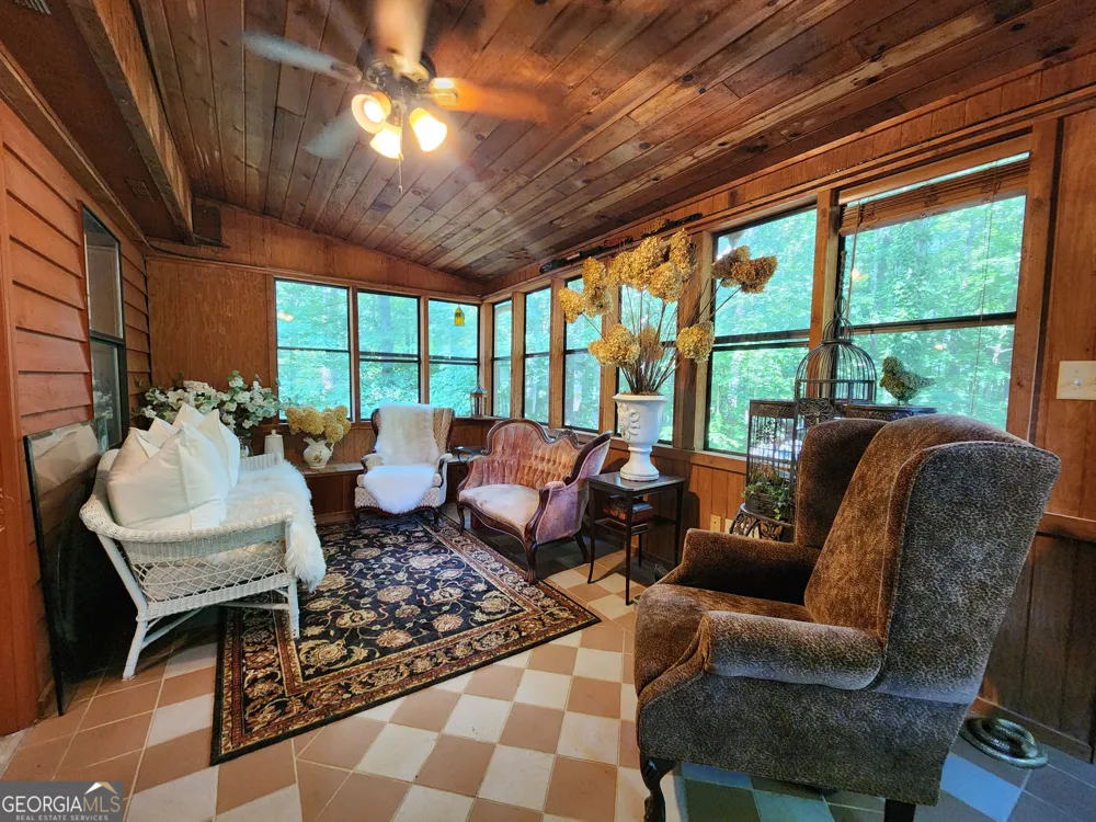 4225 Spring Gate DR Powder Springs, GA 30127