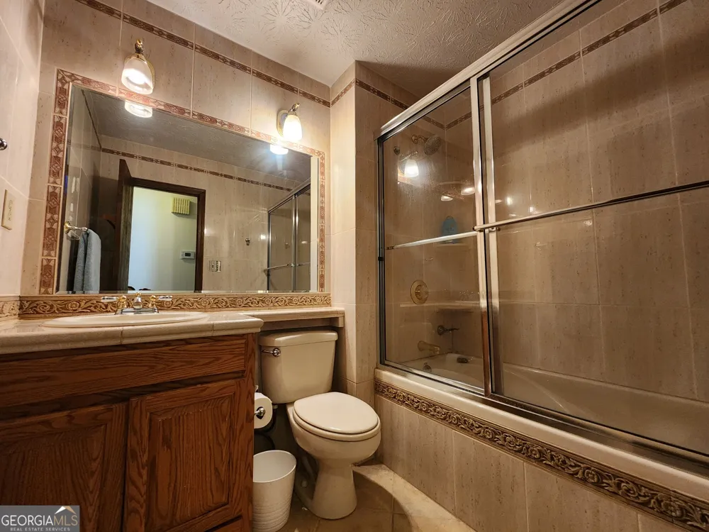4225 Spring Gate DR Powder Springs, GA 30127