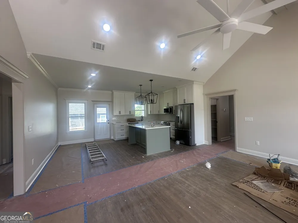 65 Packer Pride DR SE Moultrie, GA 31788