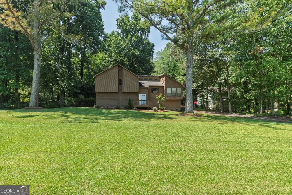 6499 Will Dupree LN Acworth, GA 30102
