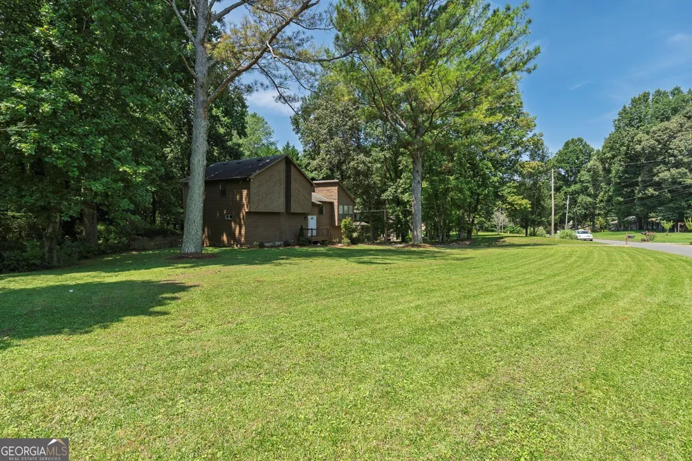 6499 Will Dupree LN Acworth, GA 30102
