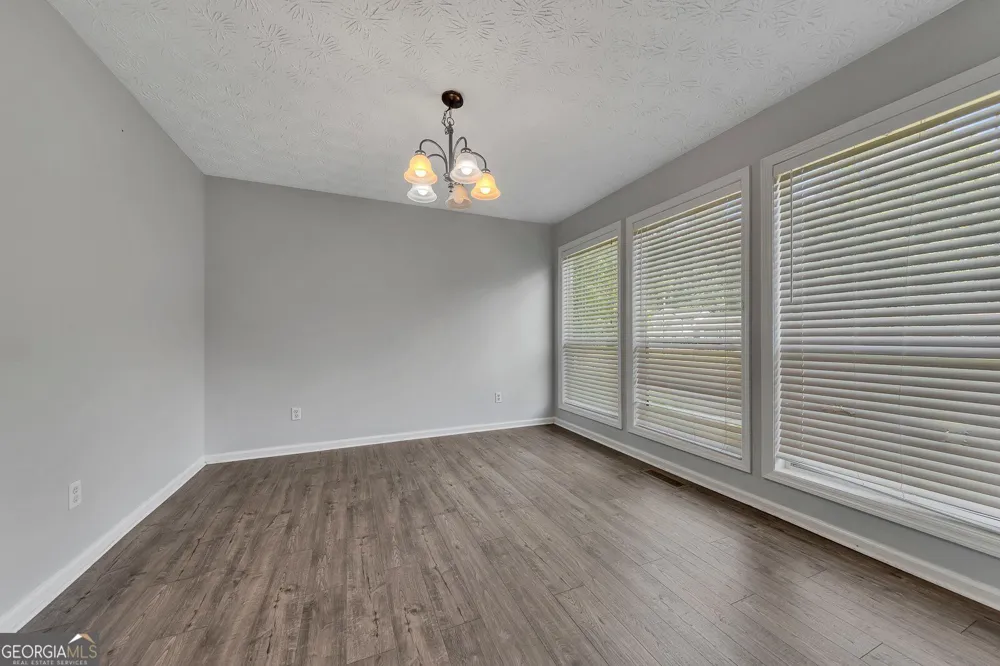 6499 Will Dupree LN Acworth, GA 30102