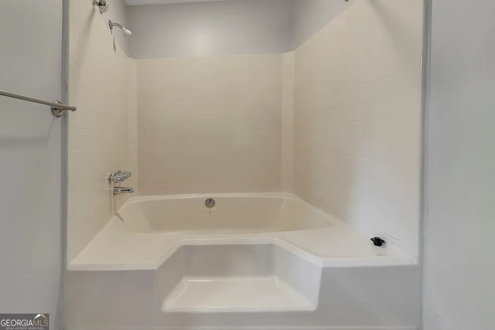 6499 Will Dupree LN Acworth, GA 30102