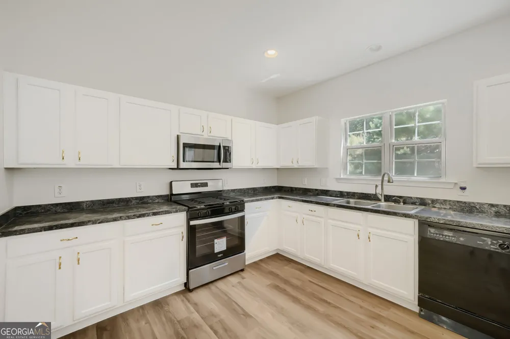 1533 Fenmore ST Lithia Springs, GA 30122