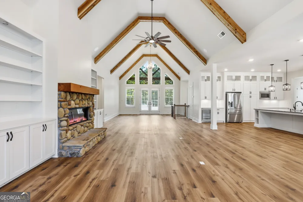 175 Lands End TRL Cleveland, GA 30528