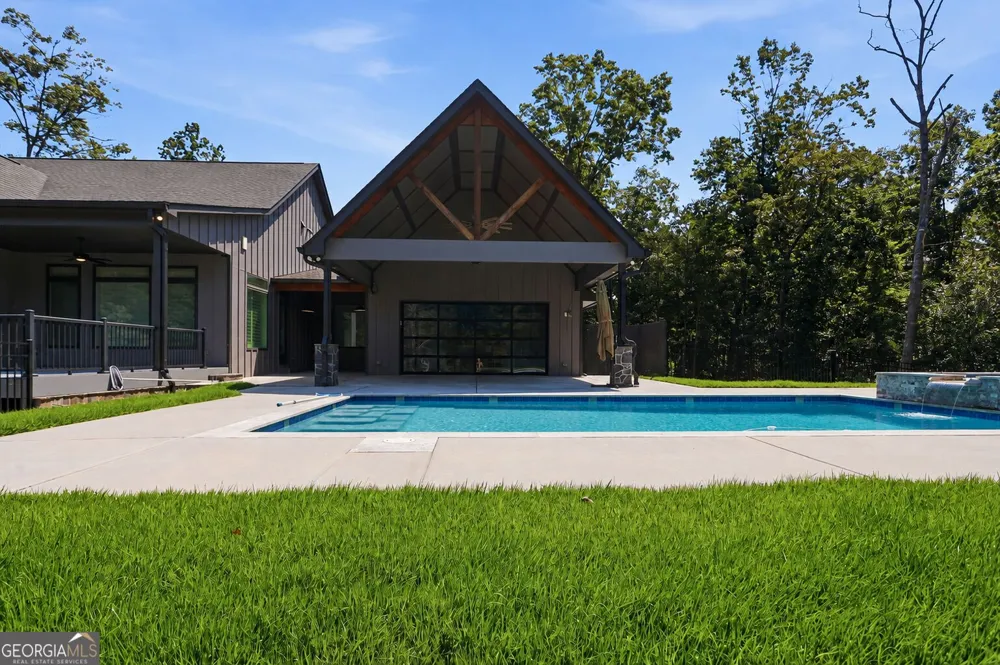 175 Lands End TRL Cleveland, GA 30528
