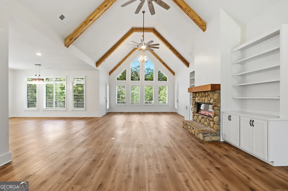 175 Lands End TRL Cleveland, GA 30528
