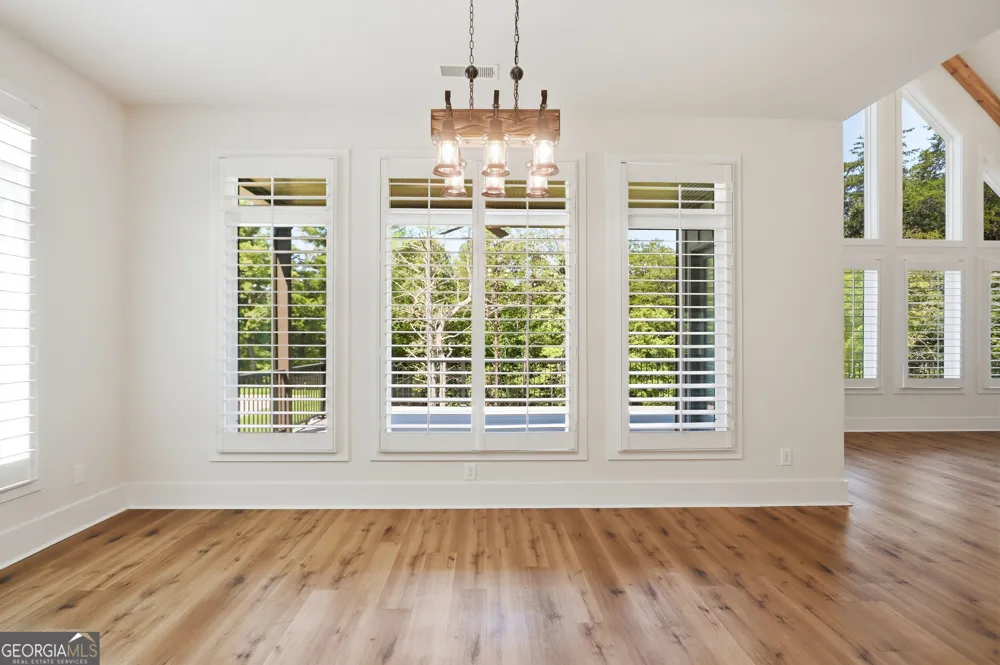 175 Lands End TRL Cleveland, GA 30528