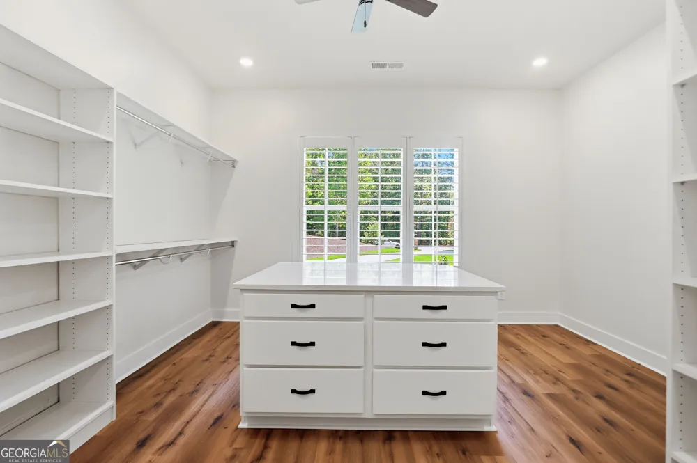 175 Lands End TRL Cleveland, GA 30528