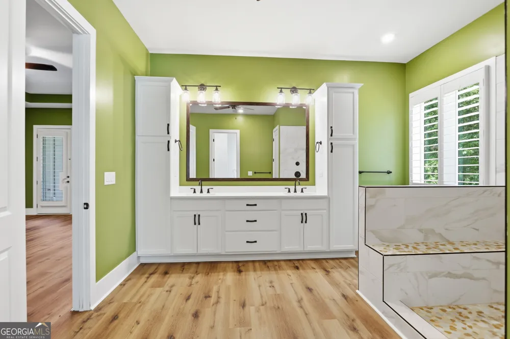 175 Lands End TRL Cleveland, GA 30528