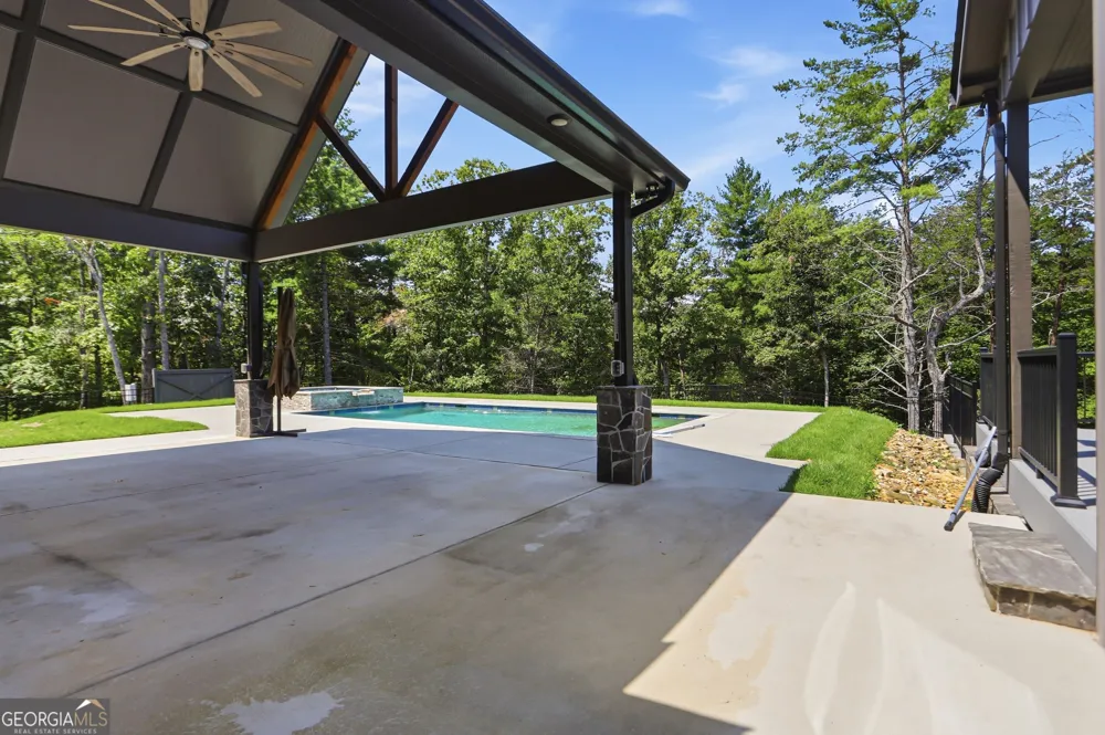 175 Lands End TRL Cleveland, GA 30528