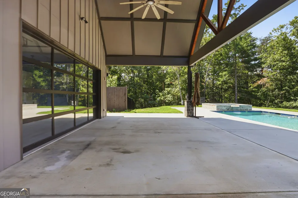 175 Lands End TRL Cleveland, GA 30528