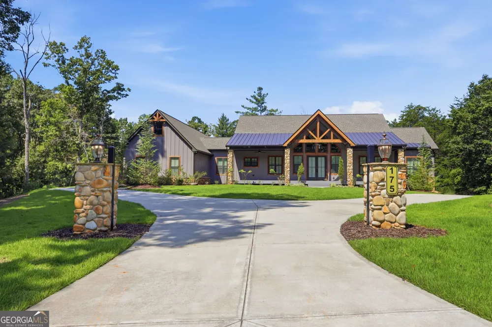 175 Lands End TRL Cleveland, GA 30528