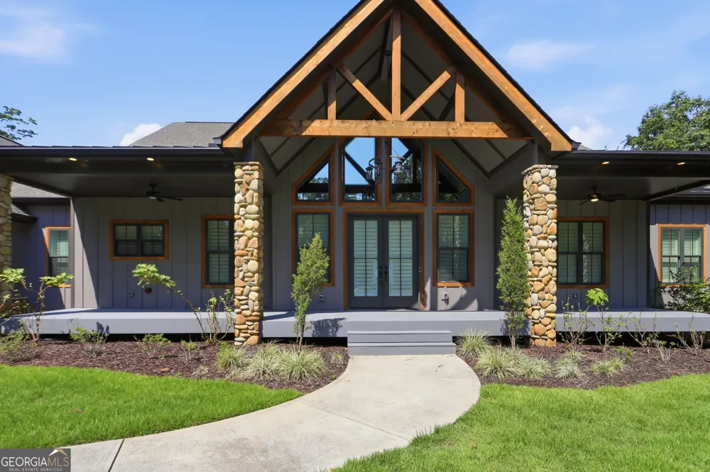 175 Lands End TRL Cleveland, GA 30528
