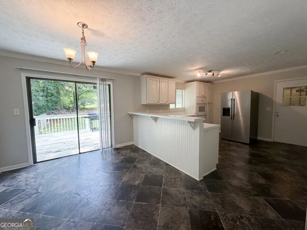 1 Logwood LN Newnan, GA 30265