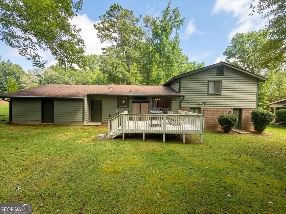 1 Logwood LN Newnan, GA 30265