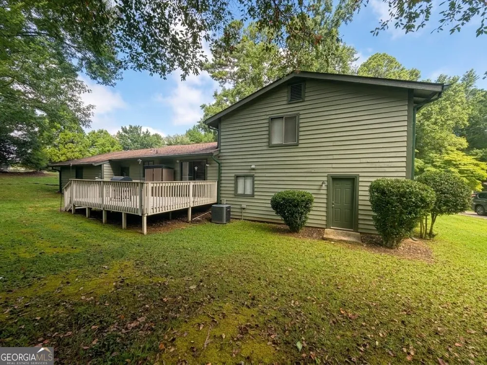 1 Logwood LN Newnan, GA 30265