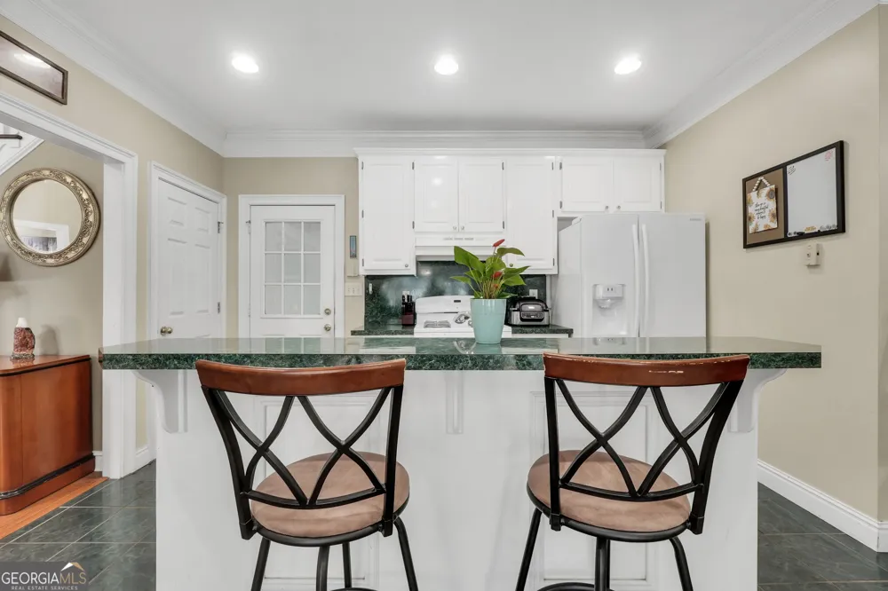 561 Harbour Shores DR Jackson, GA 30233