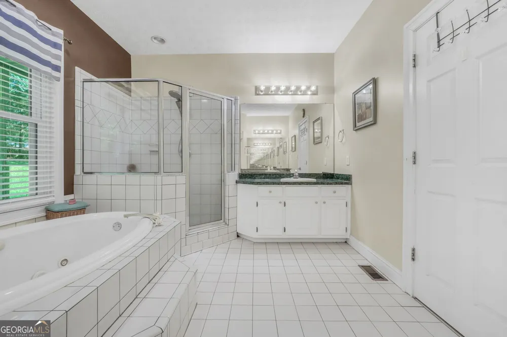 561 Harbour Shores DR Jackson, GA 30233