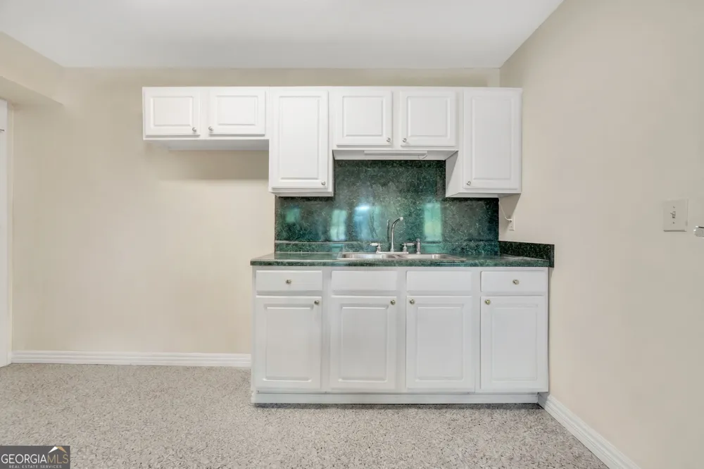 561 Harbour Shores DR Jackson, GA 30233
