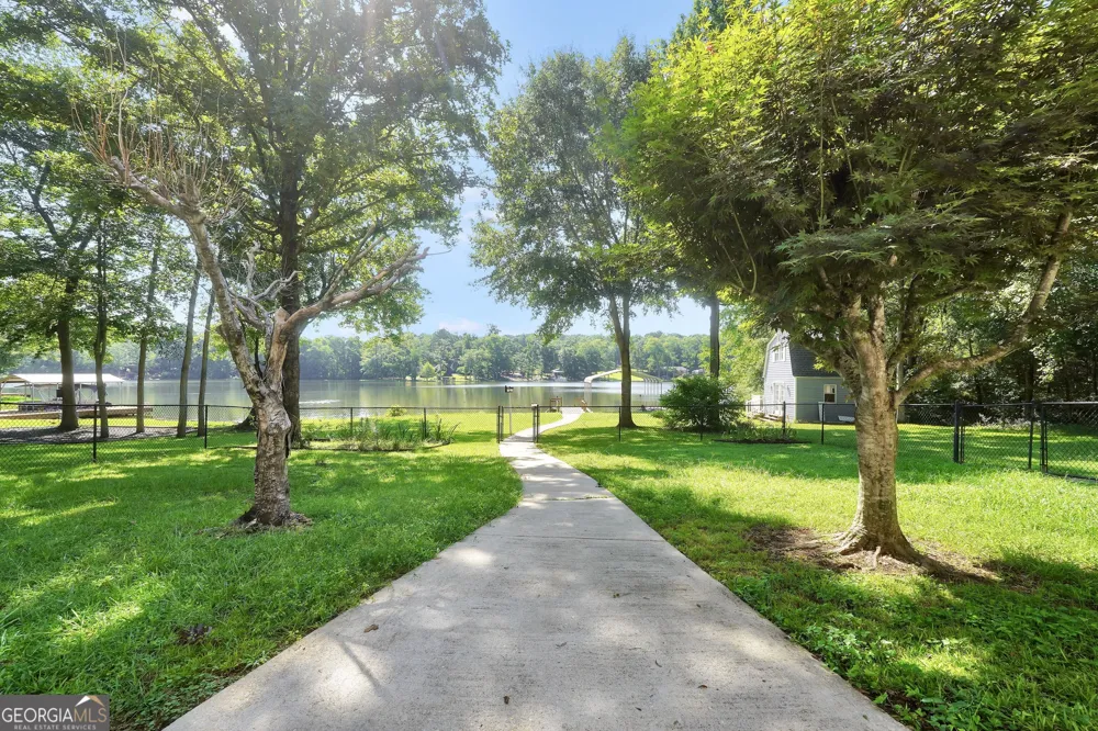 561 Harbour Shores DR Jackson, GA 30233