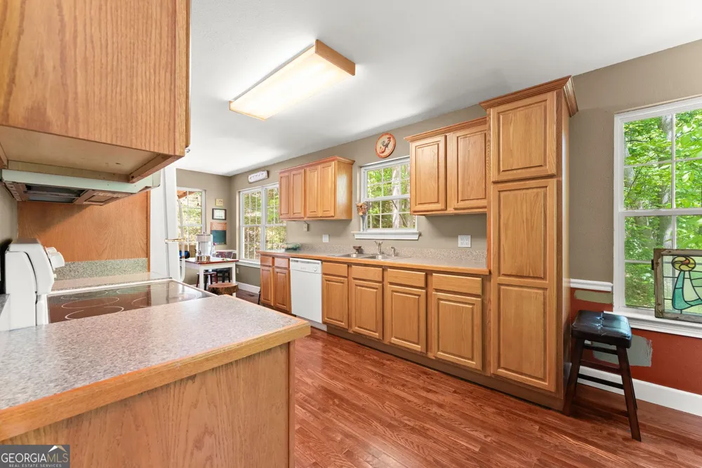 162 Greenview CT Cleveland, GA 30528