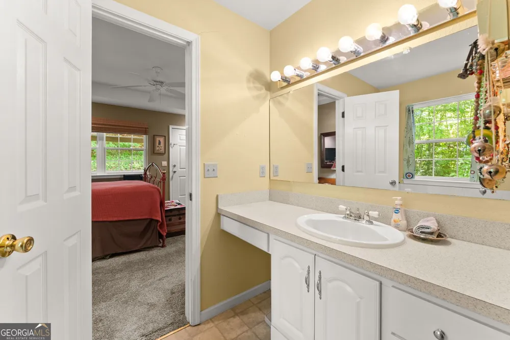 162 Greenview CT Cleveland, GA 30528