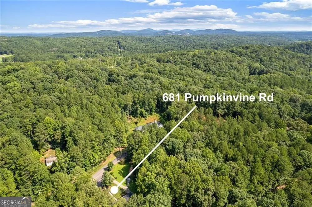 681 Pumpkinvine RD Acworth, GA 30101